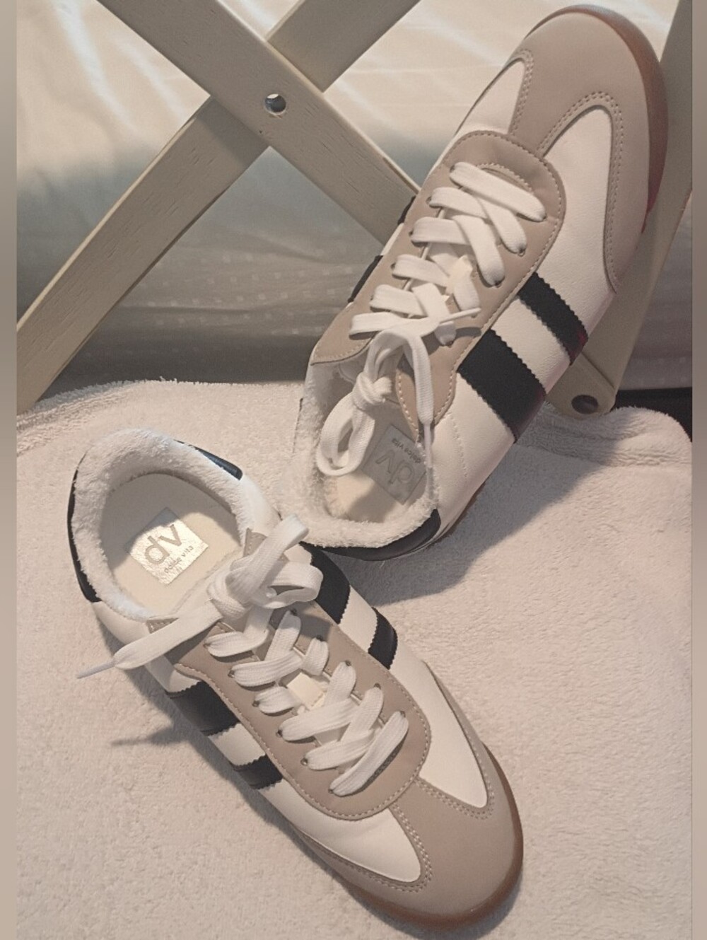 Dolce Vita Women's White, Black & White Women's Sneakers Size W/MS 9